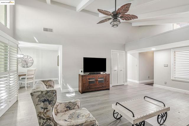 1866 Venetian Dr, Stockton, California 95207, 3 Bedrooms Bedrooms, ,2 BathroomsBathrooms,Condominium,For Sale,Venetian Dr,41105760