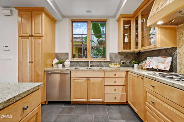 985 N Michillinda Avenue, Pasadena CA: https://media.crmls.org/mediaz/af4cb8b2-ed55-486e-a40c-af24dbad7631.jpg