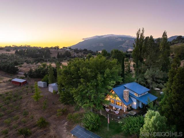 1209 Farmer Road, Julian CA: https://media.crmls.org/mediaz/af4d13d2-fc20-437c-a173-d3852a2eb373.jpg