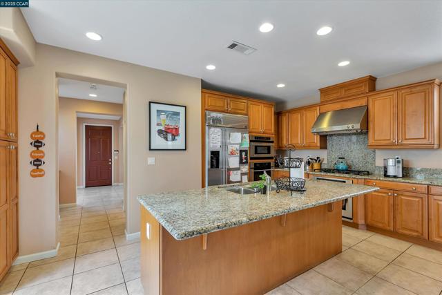 1489 Menton St, Danville CA: https://media.crmls.org/mediaz/af4dfee8-64fd-478b-8210-63712dc37ba0.jpg
