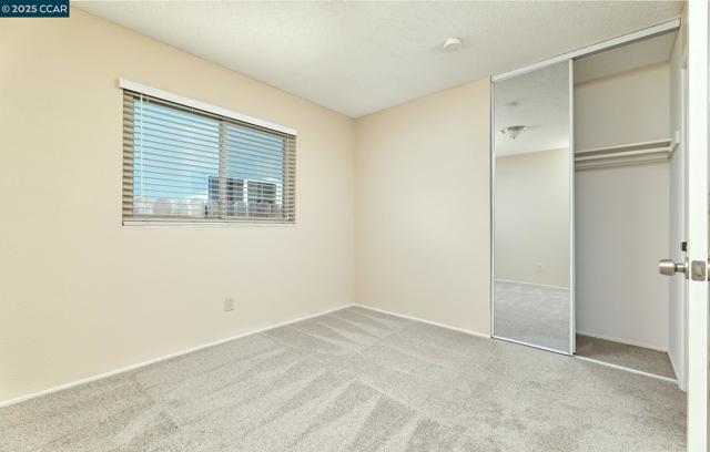 88 Newport Way, Suisun City CA: https://media.crmls.org/mediaz/af4e2bd1-6cde-47fe-9b18-c75ce9facf89.jpg