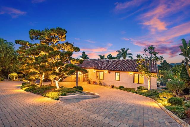 4652 Resmar Road, La Mesa CA: https://media.crmls.org/mediaz/af4e4b9c-9995-4866-9a32-d20414426585.jpg