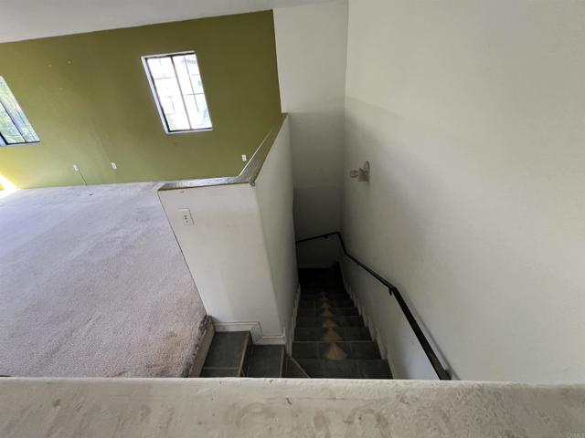 Detail Gallery Image 6 of 24 For 8438 Fanita Dr, Santee,  CA 92071 - 3 Beds | 2 Baths