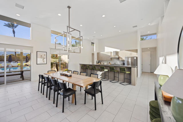 51165 Evangeline Way, La Quinta CA: https://media.crmls.org/mediaz/af4ebc3c-0caa-4d92-8064-bbe1ff9a5031.jpg