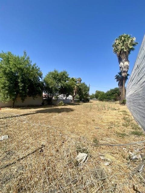 Detail Gallery Image 5 of 6 For 840 N E Street, San Bernardino,  CA 92410 - – Beds | – Baths