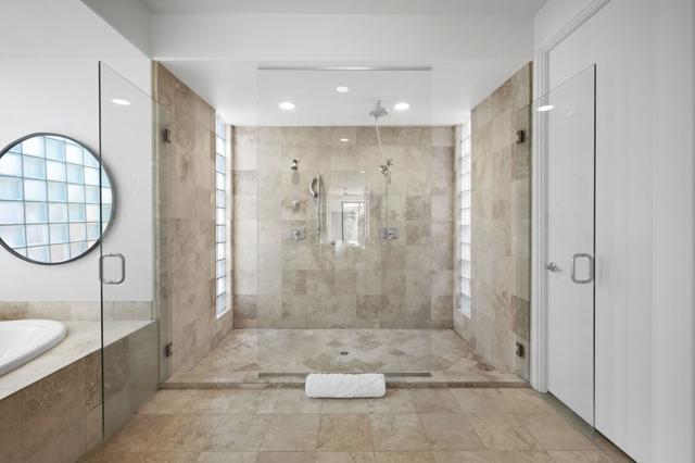50380 Via Serenidad, La Quinta CA: https://media.crmls.org/mediaz/af4ff55c-ff79-43a9-aa85-5ef50a6a5d18.jpg