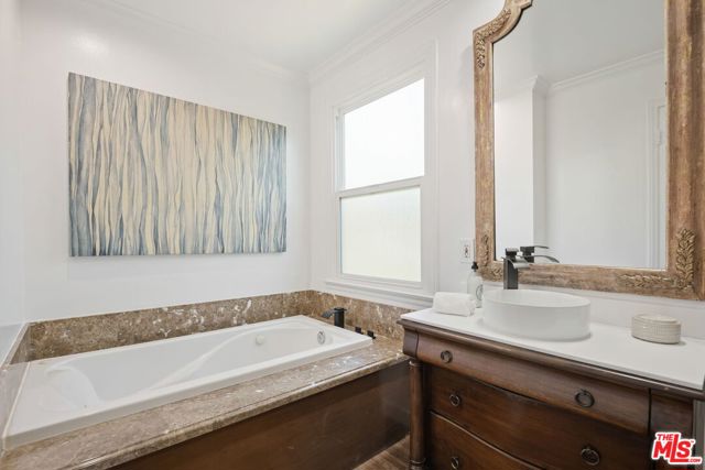 2965 Calle Noguera, Santa Barbara CA: https://media.crmls.org/mediaz/af50235d-85c5-42e9-9ed5-2b7a048ec7a4.jpg