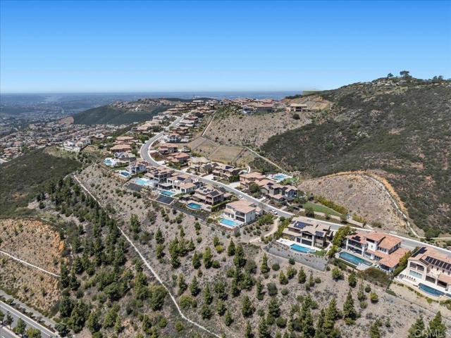 543 Ledge Street, San Marcos CA: https://media.crmls.org/mediaz/af5071e0-20a4-46b9-a15f-9d85c95c00c2.jpg