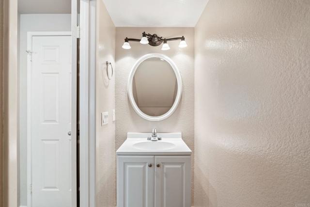 Detail Gallery Image 21 of 31 For 18772 Caminito Pasadero, San Diego,  CA 92128 - 2 Beds | 2/1 Baths