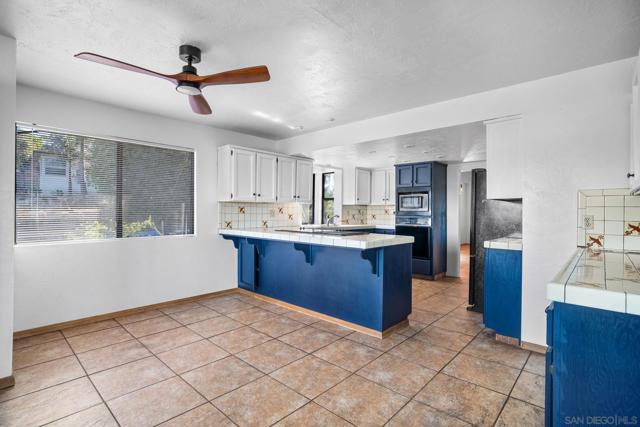 Image 8 of 62 For 4190 Merritt Blvd.