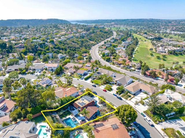 7600 Primavera Way, Carlsbad, California 92009, 3 Bedrooms Bedrooms, ,3 BathroomsBathrooms,Single Family Residence,For Sale,Primavera Way,240021021SD