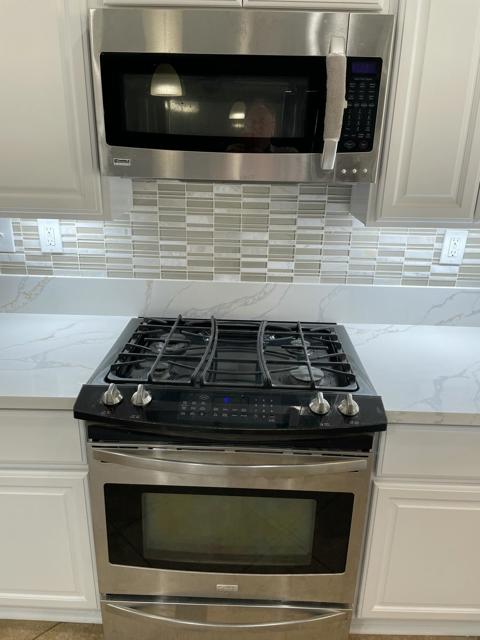 117 Arabian Court, San Jacinto CA: https://media.crmls.org/mediaz/af51b1e9-841f-49bf-a000-a09f4ec9bd8a.jpg