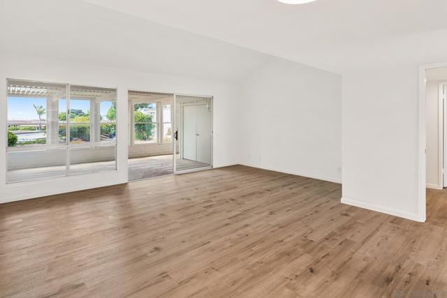 3685 N Vista Campana, Oceanside CA: https://media.crmls.org/mediaz/af51efc3-5a6a-45e5-b78e-8b0bc6d4910b.jpg
