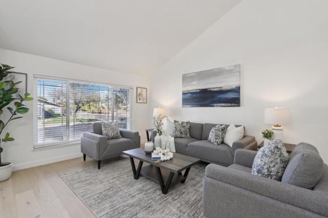 228 Martinvale Lane, San Jose CA: https://media.crmls.org/mediaz/af520ccb-fe74-4779-ae94-c5c64699ae19.jpg