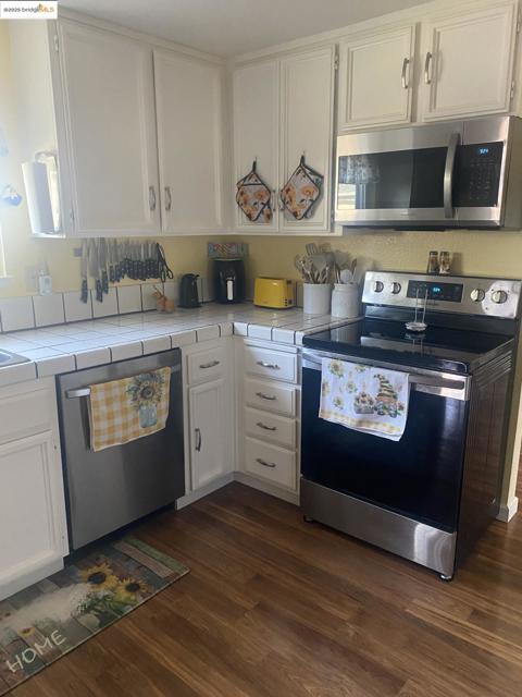 29 Palm Beach Way, Antioch CA: https://media.crmls.org/mediaz/af5234d8-9450-4ed3-9c96-9bbba21a6b55.jpg