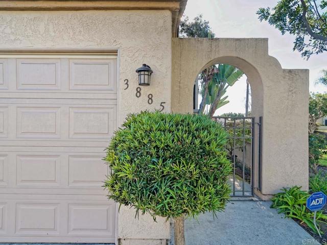 Detail Gallery Image 3 of 25 For 3885 Fallon Cir, San Diego,  CA 92130 - 3 Beds | 2/1 Baths