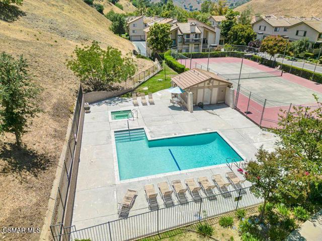 26008 Alizia Canyon Drive, Calabasas CA: https://media.crmls.org/mediaz/af52f6e2-e0cf-4098-b860-75f934148297.jpg