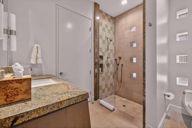 9 Rockcrest, Rancho Mirage CA: https://media.crmls.org/mediaz/af545c1b-94e1-44bb-9b0c-fc08c701985c.jpg