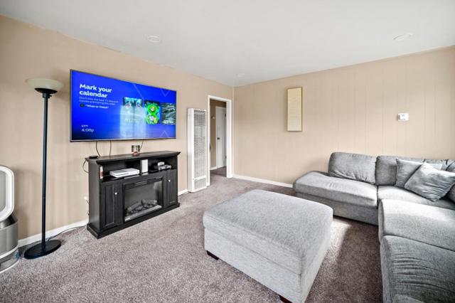 510 Francis Avenue, Seaside CA: https://media.crmls.org/mediaz/af55809a-9660-4fa3-8891-89ab5c812366.jpg