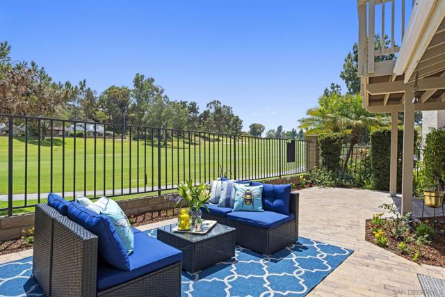 1894 Spyglass Cir, Vista CA: https://media.crmls.org/mediaz/af56b73c-c4da-4bed-9d81-28a77daed103.jpg