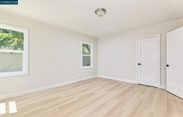 1335 Pine St, Pittsburg CA: https://media.crmls.org/mediaz/af56e602-9e68-4618-add8-b3555c6c027b.jpg