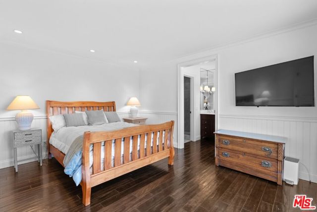 29700 Zuma Bay Way, Malibu CA: https://media.crmls.org/mediaz/af56f103-b5e4-4008-a41e-76d960782eda.jpg