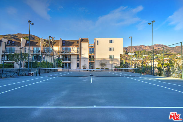 23901 Civic Center Way, Malibu CA: https://media.crmls.org/mediaz/af5761bc-2315-45a4-8f76-b76b966275ca.jpg