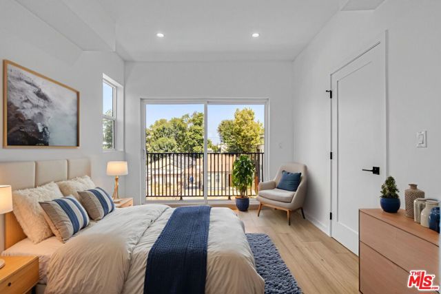 10828 Hesby Street, North Hollywood CA: https://media.crmls.org/mediaz/af57626f-5efb-4d30-8050-75a6d18bfa6d.jpg