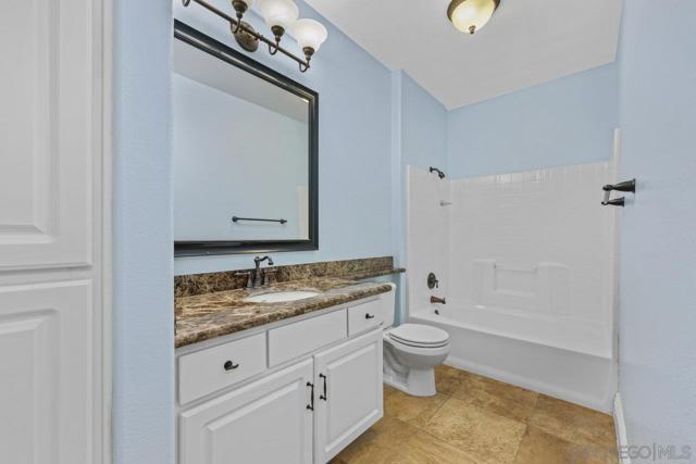12373 Carmel Country Rd, San Diego CA: https://media.crmls.org/mediaz/af57e3f9-7dab-42fc-95d0-faab29b2e2a6.jpg