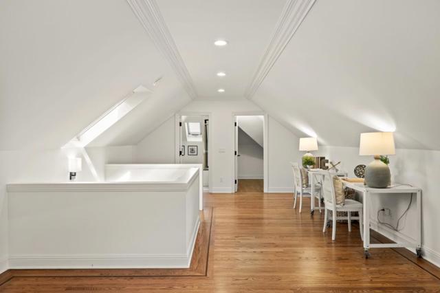 760 Chateau Drive, Hillsborough CA: https://media.crmls.org/mediaz/af58711b-71bb-451e-bdc9-be43af2c248f.jpg