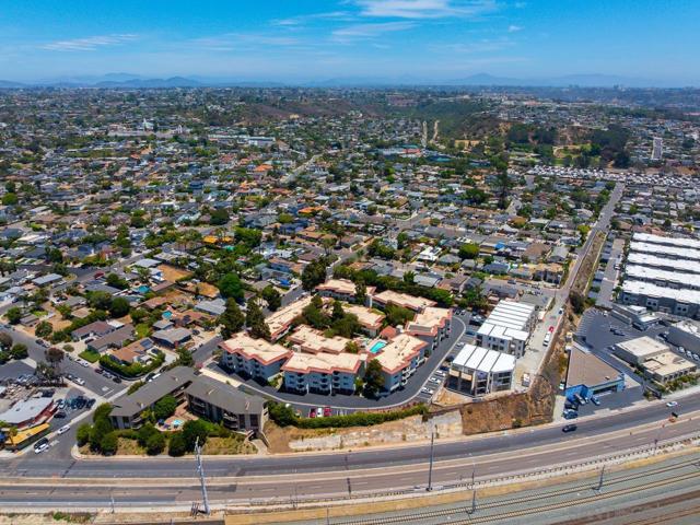 4235 Asher St., San Diego CA: https://media.crmls.org/mediaz/af5886fe-777a-4f61-afda-5dd54c5f51b2.jpg