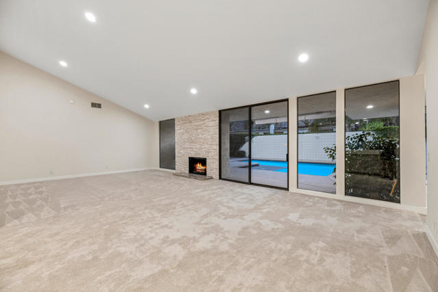 46428 War Bonnet Circle, Indian Wells CA: https://media.crmls.org/mediaz/af58ced7-668a-41d1-abba-c05f8ab059d9.jpg
