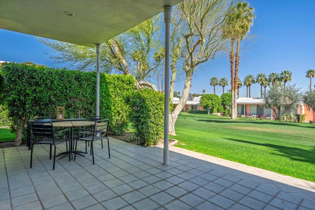 47314 Abdel Circle, Palm Desert CA: https://media.crmls.org/mediaz/af58d045-b734-45e7-95e4-06aba306677a.jpg