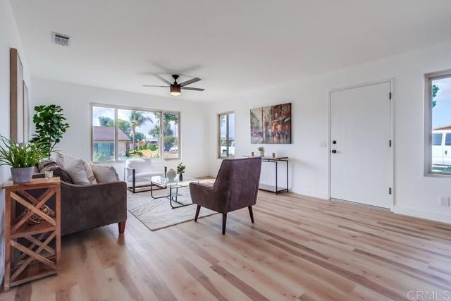 Image 4 of 36 For 1025 Plover Way