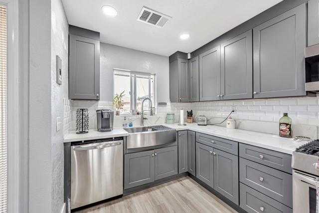1247 Benedict Court, San Leandro CA: https://media.crmls.org/mediaz/af5907b5-4461-4584-960e-706fb9637239.jpg