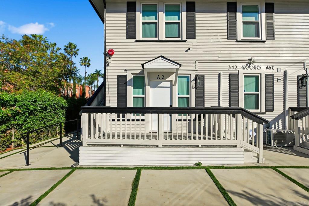 312 Brookes Avenue