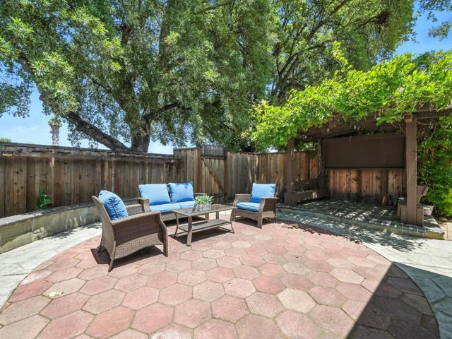 1641 Rue Avati, San Jose CA: https://media.crmls.org/mediaz/af5bdef3-c2f1-47fa-a9a2-921a9e390558.jpg