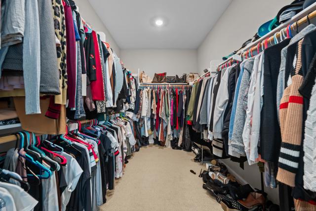 1485 Natalia Ct., Escondido CA: https://media.crmls.org/mediaz/af5c49d7-1fee-49e1-83d2-eff69fe3009c.jpg