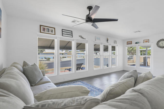 39780 Black Mesa Lane, Palm Desert CA: https://media.crmls.org/mediaz/af5ce896-d639-421f-b320-ac005b268a85.jpg