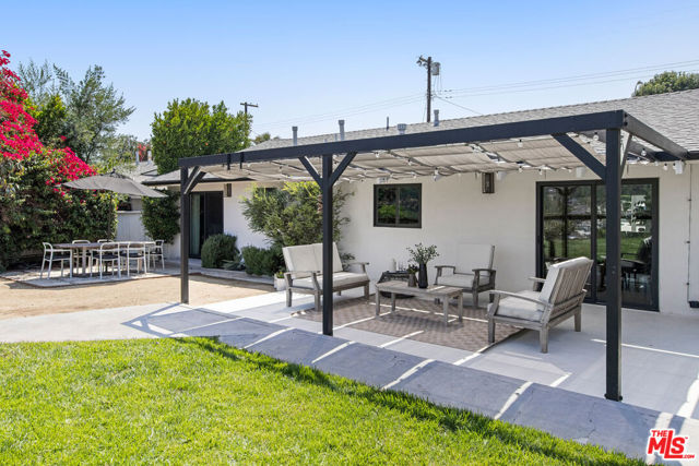 2044 Panamint Drive, Los Angeles CA: https://media.crmls.org/mediaz/af5cefc0-7009-4820-aed5-a64a9c1da6b4.jpg