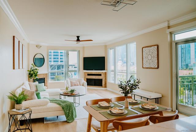 1240 India St, San Diego CA: https://media.crmls.org/mediaz/af5e8e7c-8d15-4083-971e-c64a9c03d487.jpg