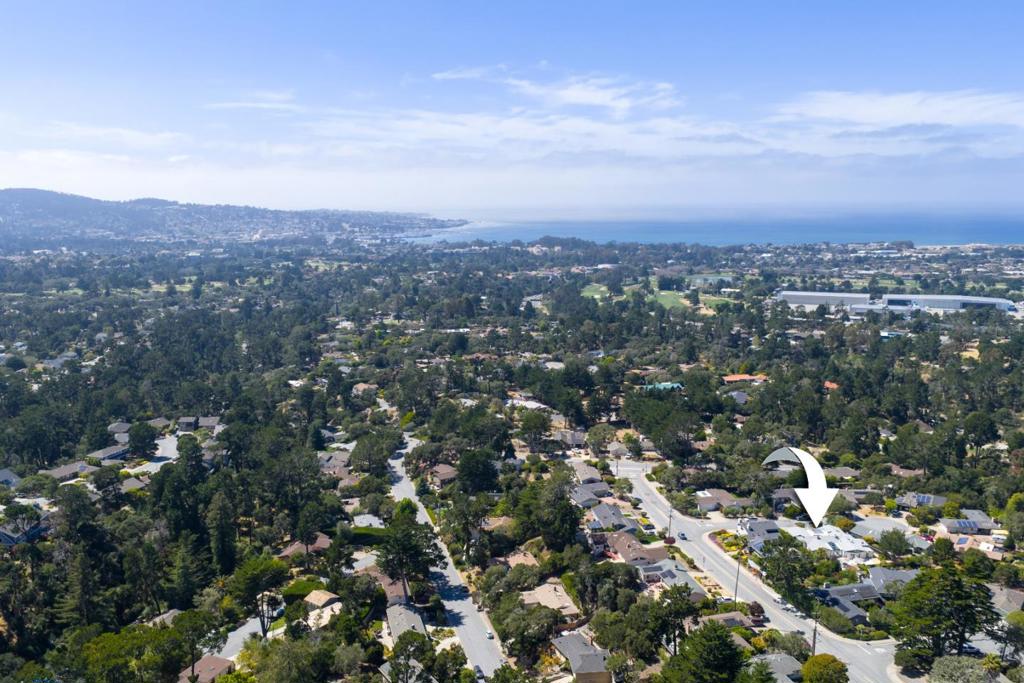 https://media.crmls.org/mediaz/af5e8f79-0abf-4521-bea8-9d087fc0aa31.jpg?preset=X-Large