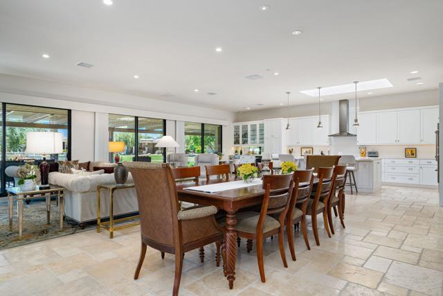 9 Furman Court, Rancho Mirage CA: https://media.crmls.org/mediaz/af5f5e1e-72ee-4e84-bab9-2b453748efc5.jpg