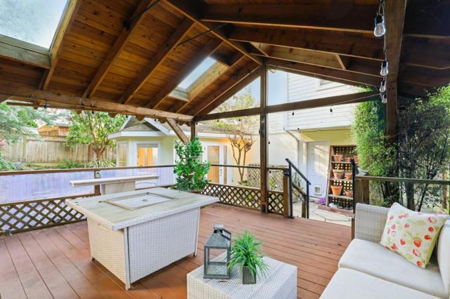 5 Hibbert Court, Pacifica CA: https://media.crmls.org/mediaz/af602c22-035b-49a0-a5a8-1e995606ea9f.jpg