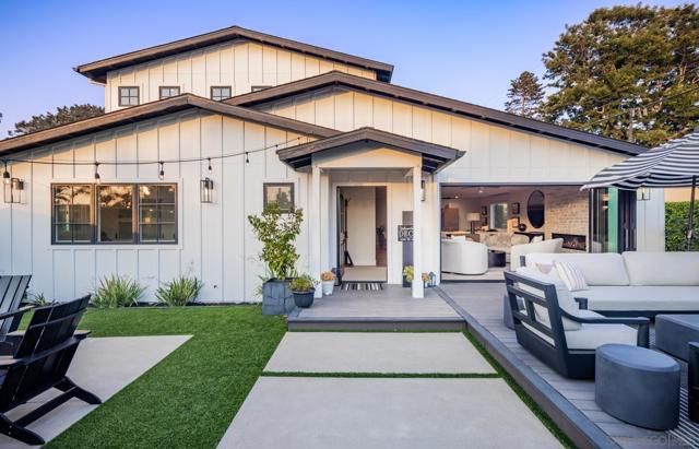 1303 Hermes Ave, Encinitas CA: https://media.crmls.org/mediaz/af605e88-3b55-46e6-bcff-a46e63ed2402.jpg