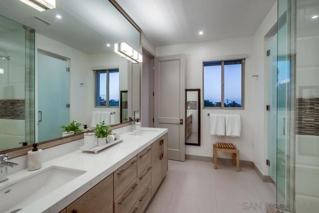 Image 33 of 71 For 5435 Parkview Dr.