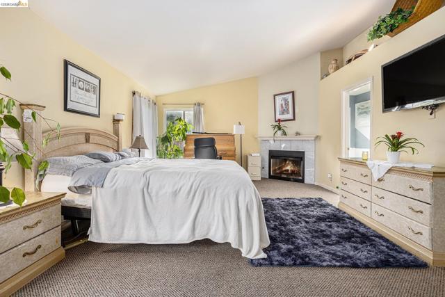 Image 8 of 22 For 5490 Lenora Rd