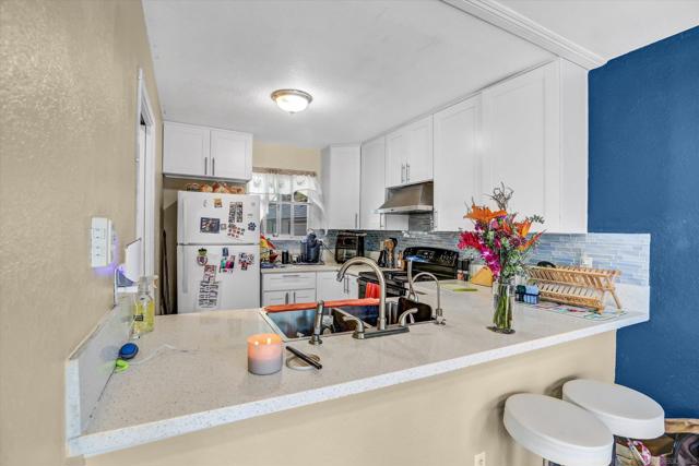 2877 47Th St, San Diego CA: https://media.crmls.org/mediaz/af632fe7-9f3f-41f0-bc66-9579f3cf0005.jpg