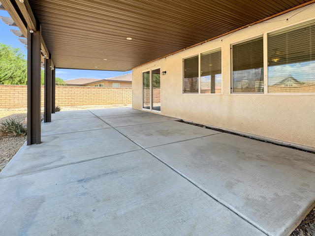80200 Catalina Drive, Indio CA: https://media.crmls.org/mediaz/af63b9db-4fa3-4899-91a5-16f1045f43e4.jpg