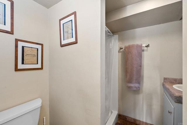 27751 Highway 79, Santa Ysabel CA: https://media.crmls.org/mediaz/af652f28-4e8e-480e-a35a-472c27c65595.jpg